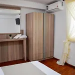 아파트 La Maison Plakes 3 Bdr *