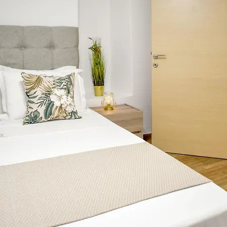 La Maison Plakes 3 Bdr Σκιάθος Πόλη