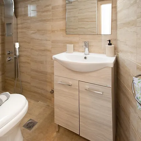 La Maison Plakes 3 Bdr Σκιάθος Πόλη
